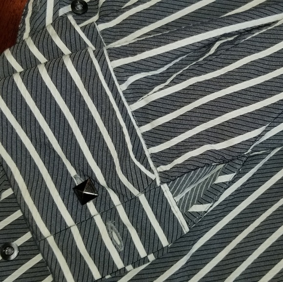 Express Gray Stripe Button Down Size 5/6 - Picture 3 of 3